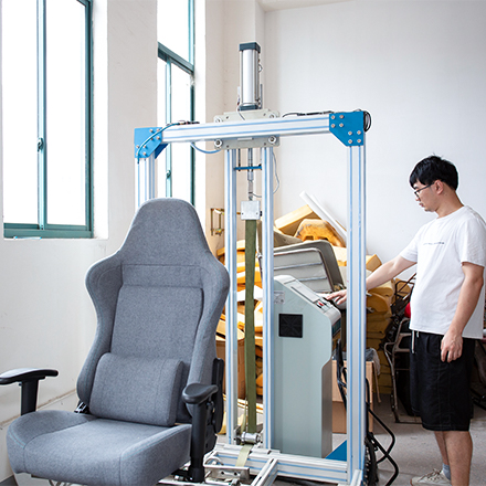 ทีมงานออกแบบ